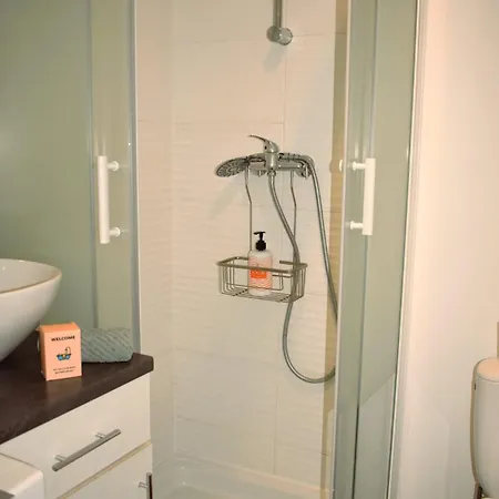 Castera 1 Air-conditioned * Begles