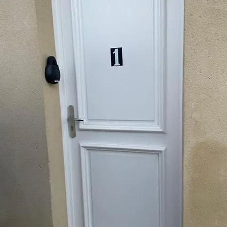 Castera 1 Air-conditioned