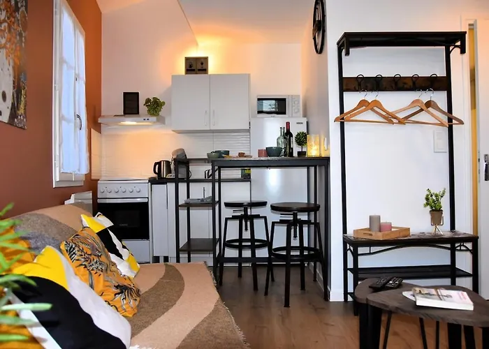 Castera 1 Air-conditioned Apartment *