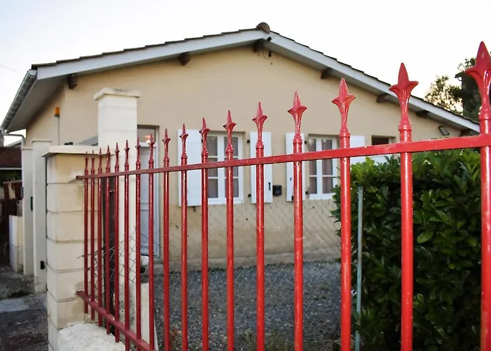 Castera 1 Air-conditioned Apartment *